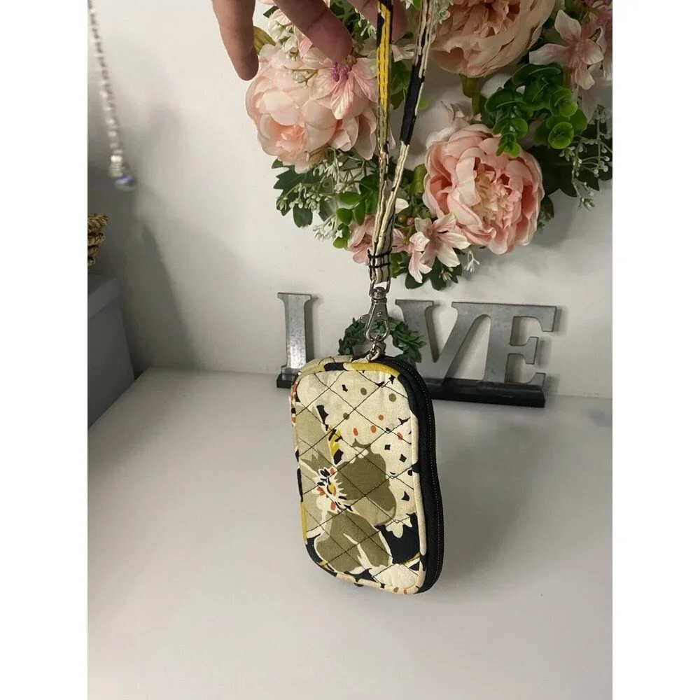 Vera Bradley Retired Dogwood Zip Around wallet‎ Wristlet Phone Case Rare Piece
